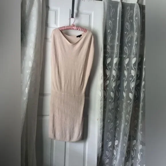 Banana Republic rib sweater dress, size medium - Picture 2 of 9